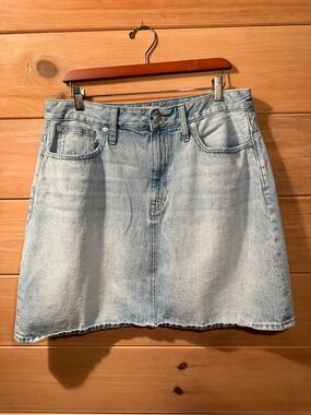 Madewell Light Wash Denim Skirt- READ DESCRIPTION.